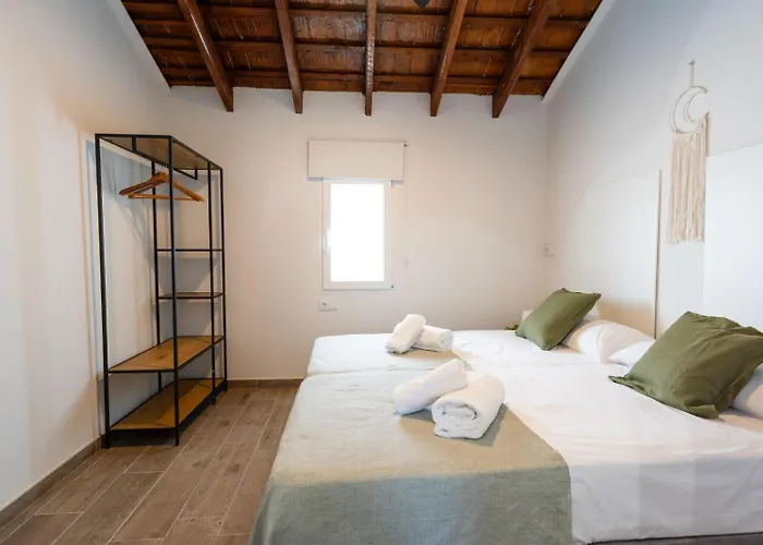 Apartamento Pinedo Playa Rustico *