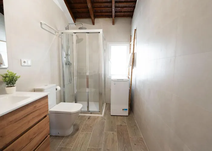 Apartamento Pinedo Playa Rustico *